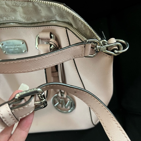 Michael Kors Two Way Bag - Picture 3 of 6